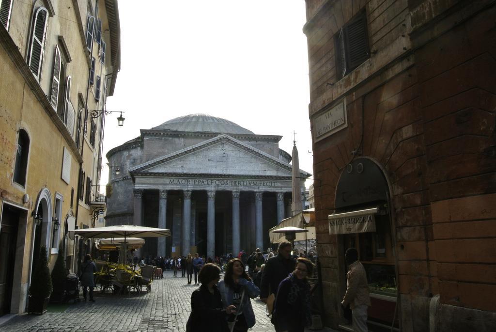 Pantheon Domus Valentino Διαμέρισμα Ρώμη Εξωτερικό φωτογραφία